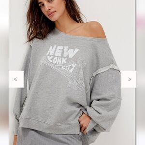 We The Free Oversized Graphic Camden Sweatshirt In New York Combo